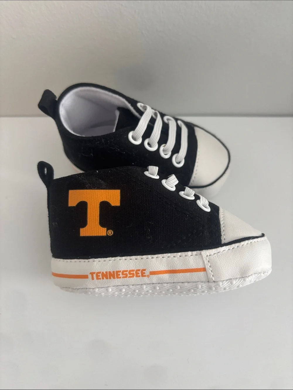 Tennessee Volunteers Baby Sneakers Size 0-6 Months